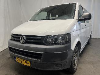 uszkodzony samochody osobowe Volkswagen Transporter Transporter T5 Van 2.0 TDI DRF (CAAA(Euro 5)) [62kW]  (09-2009/08-2015=
) 2012/11