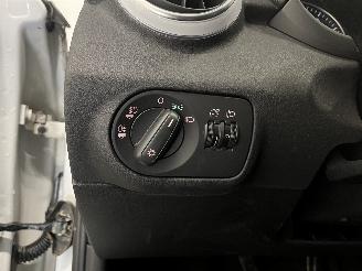 Audi A1 A1 Sportback (8XA/8XF) Hatchback 5-drs 1.2 TFSI (CBZA) [63kW]  (01-201=
2/04-2015) picture 22