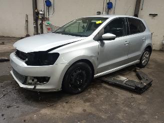 Vrakbiler auto Volkswagen Polo Polo V (6R) Hatchback 1.2 TDI 12V BlueMotion (CFWA(Euro 5)) [55kW]  (1=
0-2009/05-2014) 2011/3