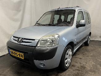 Avarii autoturisme Peugeot Partner Partner Combispace MPV 1.6 16V (TU5JP4(NFU)) [80kW]  (07-2001/03-2008)= 2005/3