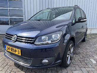 Vaurioauto  passenger cars Volkswagen Touran Touran (1T3) MPV 2.0 TDI 16V 140 (CFHC) [103kW]  (05-2010/05-2015) 2011/5
