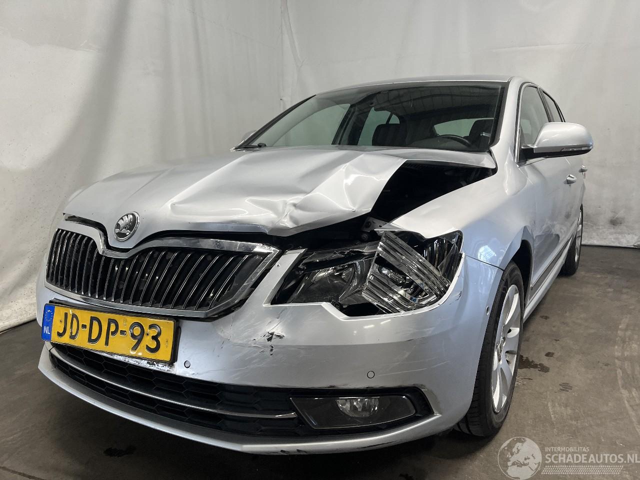 Skoda Superb Superb (3TAA) Hatchback 1.4 TSI 16V (CAXC) [92kW]  (07-2008/05-2015)