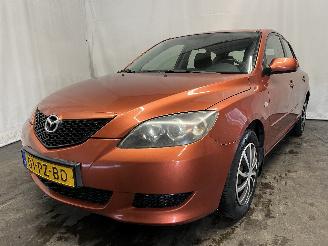 Avarii autoturisme Mazda 3 3 Sport (BK) Hatchback 1.6i 16V (Z627) [77kW]  (10-2003/06-2009) 2005/1