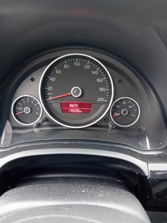 Vaurioauto  passenger cars Volkswagen Up! Up! (121) Hatchback 1.0 12V 60 (CHYA) [44kW]  (08-2011/08-2020) 2012/6