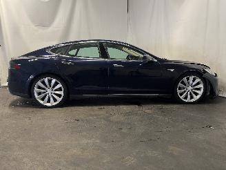 Tesla Model S Model S Liftback 85 (L1S) [270kW]  (09-2012/02-2016) picture 6