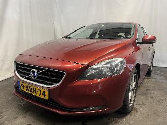 Avarii autoturisme Volvo V-40 V40 (MV) Hatchback 5-drs 2.0 D4 16V (D4204T14) [140kW]  (05-2014/08-20=
19) 2014/10
