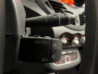 Renault Twingo Twingo II (CN) Hatchback 3-drs 1.2 16V (D4F-764(D4F-E7)) [55kW]  (03-2=
007/09-2014) picture 17