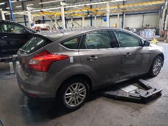 Ford Focus Focus 3 Hatchback 1.0 Ti-VCT EcoBoost 12V 100 (M2DA(Euro 5)) [74kW]  (=
02-2012/05-2018) picture 3