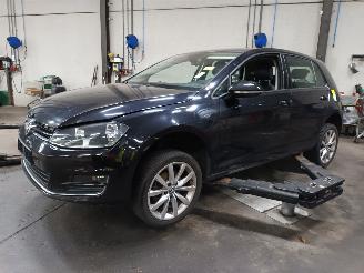 Vrakbiler auto Volkswagen Golf Golf VII (AUA) Hatchback 1.2 TSI 16V (CYVB) [81kW]  (04-2014/03-2020) 2015/7