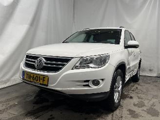 uszkodzony samochody osobowe Volkswagen Tiguan Tiguan (5N1/2) SUV 1.4 TSI 16V 4Motion (BWK(Euro 5)) [110kW]  (09-2007=
/07-2018) 2008/10