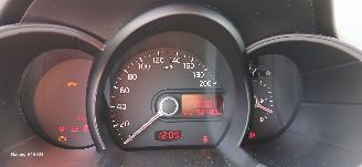 Kia Picanto Picanto (TA) Hatchback 1.0 12V (G3LA) [51kW]  (05-2011/06-2017) picture 2