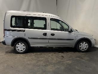 Opel Combo Combo Tour (Corsa C) MPV 1.6 (Z16SE) [64kW]  (10-2001/09-2006) picture 7