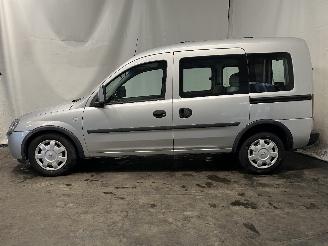 Opel Combo Combo Tour (Corsa C) MPV 1.6 (Z16SE) [64kW]  (10-2001/09-2006) picture 4