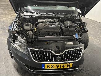Skoda Superb Superb (3V3) Liftback 1.8 TSI 16V (CJSA) [132kW]  (03-2015/06-2024) picture 14