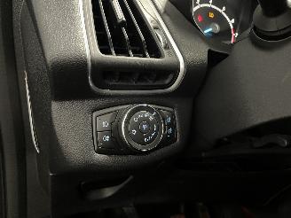 Ford B-Max B-Max (JK8) MPV 1.0 EcoBoost 12V 100 (SFJA(Euro 5)) [74kW]  (10-2012/1=
2-2017) picture 18
