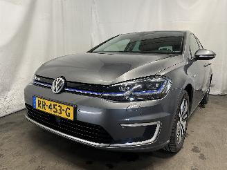 uszkodzony samochody osobowe Volkswagen Golf Golf VII (AUA) Hatchback e-Golf (EAZA) [100kW]  (12-2016/01-2021) 2018/1