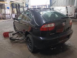 Seat Leon Leon (1M1) Hatchback 5-drs 1.8 20V Turbo (AUQ) [132kW]  (09-2000/09-20=
05) picture 4