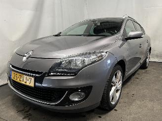 uszkodzony samochody osobowe Renault Mégane Megane III Grandtour (KZ) Combi 5-drs 1.2 16V TCE 115 (H5F-400(H5F-A4)=
) [85kW]  (03-2012/02-2016) 2013/2