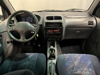 Daihatsu Terios Terios (J1) Terreinwagen 1.3 16V 4x4 (HC-EJ) [62kW]  (10-1997/10-2000)= picture 15