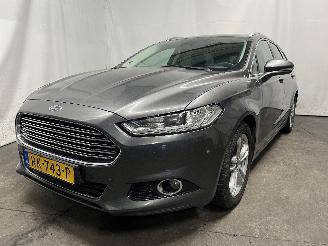Unfallwagen Ford Mondeo Mondeo V Wagon Combi 2.0 TDCi 150 16V (T7CE) [110kW]  (09-2014/03-2022=
) 2016/1