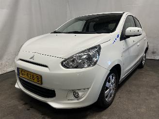 Auto incidentate Mitsubishi Space-star Space Star (A0) Hatchback 1.0 12V (3A90(Euro 5)) [52kW]  (05-2012/...)= 2015/5
