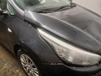 Kia Cee d Cee'd Sportswagon (JDC5) Combi 1.4i CVVT 16V (G4FA) [73kW]  (09-2012/1=
2-2018) picture 20