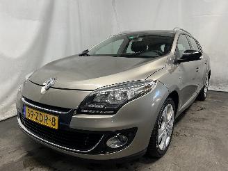 Unfallwagen Renault Mégane Megane III Grandtour (KZ) Combi 5-drs 1.2 16V TCE 115 (H5F-400(H5F-A4)=
) [85kW]  (03-2012/02-2016) 2012/11