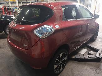Renault Zoé Zoé (AG) Hatchback 5-drs 46kW (5AM-450(5AM-B4)) [46kW]  (06-2012/...=
) picture 3