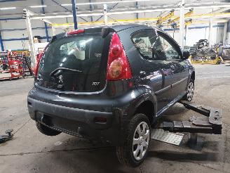 Peugeot 107 107 Hatchback 1.0 12V (384F(1KR)) [50kW]  (06-2005/05-2014) picture 3