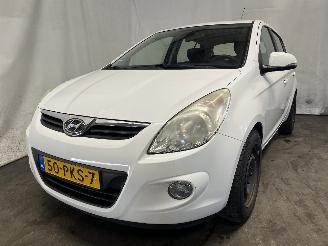 krockskadad bil auto Hyundai I-20 i20 Hatchback 1.2i 16V (G4LA) [57kW]  (09-2008/12-2012) 2011/2