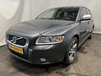 skadebil auto Volvo V-50 V50 (MW) Combi 1.6 D2 16V (D4162T) [84kW]  (01-2010/12-2012) 2012/6