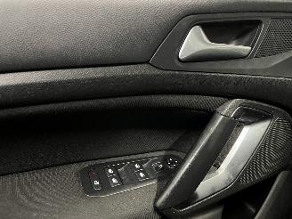 Peugeot 308 308 SW (L4/L9/LC/LJ/LR) Combi 5-drs 1.2 12V e-THP PureTech 130 (EB2DTS=
(HNY)) [96kW]  (03-2014/06-2021) picture 20