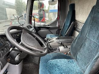 DAF LF 55 HIAB Kraan picture 9