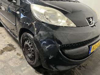 Peugeot 107 107 Hatchback 1.0 12V (384F(1KR)) [50kW]  (06-2005/05-2014) picture 8