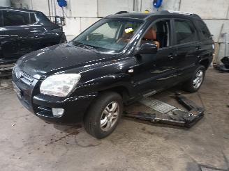 demontáž osobní automobily Kia Sportage Sportage (JE) Terreinwagen 2.0 CVVT 16V 4x2 (G4GC) [104kW]  (09-2004/1=
1-2010) 2006/11