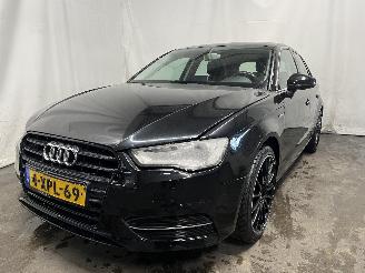 Voiture accidenté Audi A3 A3 Sportback (8VA/8VF) Hatchback 5-drs 1.4 16V g-tron (CPWA(Euro 6)) [=
81kW]  (11-2013/10-2020) 2014/10