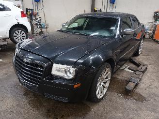 disassembly passenger cars Chrysler 300 C 300 C Sedan 2.7 V6 24V (EER) [142kW]  (09-2004/12-2012) 2006/11