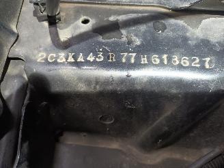 Chrysler 300 C 300 C Sedan 2.7 V6 24V (EER) [142kW]  (09-2004/12-2012) picture 6