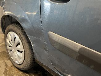 Dacia Logan Logan (LS) Sedan 1.6 (K7M-710) [64kW]  (09-2004/10-2012) picture 8