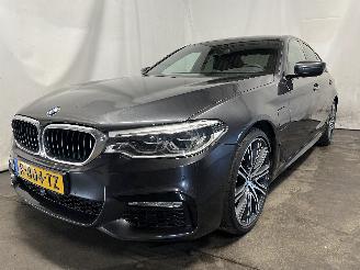 Damaged car BMW 5-serie 5 serie (G30) Sedan 530e iPerformance (B48-B20A) [185kW]  (03-2017/06-=
2020) 2017/4