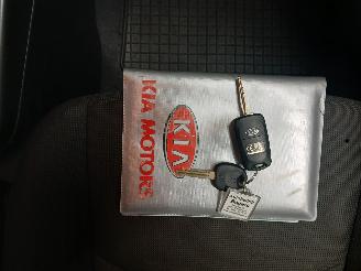 Kia Soul Soul I (AM) MPV 1.6 CRDi 16V (D4FB) [94kW]  (02-2009/03-2014) picture 20