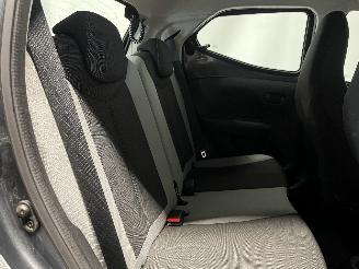 Toyota Aygo Aygo (B40) Hatchback 1.0 12V VVT-i (1KR-FE) [51kW]  (05-2014/06-2018) picture 20