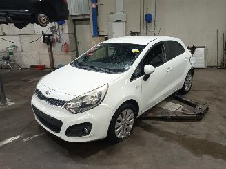 Démontage voiture Kia Rio Rio III (UB) Hatchback 1.4 CVVT 16V (G4FA) [80kW]  (09-2011/12-2017) 2014/3