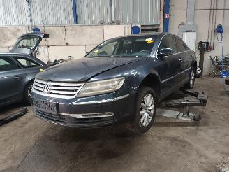 Uttjänta bilar auto Volkswagen Phaeton Phaeton (3D) Sedan 3.0 V6 TDI 24V 4Motion (CEXA) [176kW]  (06-2008/03-=
2016) 2010/4