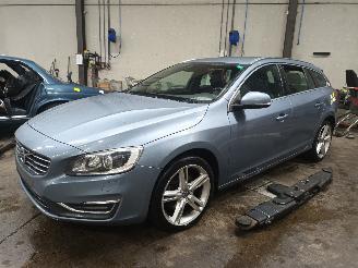 Uttjänta bilar auto Volvo V-60 V60 I (FW/GW) Combi 2.0 D4 16V (D4204T14) [140kW]  (03-2015/05-2018) 2016/10