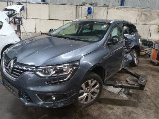 Uttjänta bilar auto Renault Mégane Megane IV Estate (RFBK) Combi 5-drs 1.3 TCE 140 16V (H5H-490(H5H-E4)) =
[103kW]  (01-2018/...) 2020/7