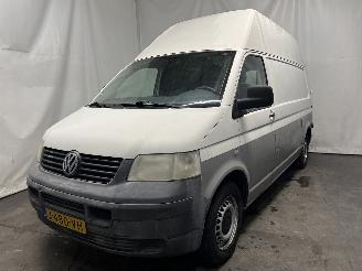 krockskadad bil auto Volkswagen Transporter Transporter T5 Van 2.5 TDi (AXD) [96kW]  (04-2003/11-2009) 2006/1