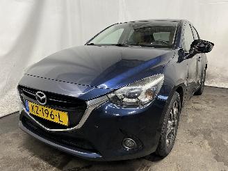 uszkodzony samochody osobowe Mazda 2 2 (DJ/DL) Hatchback 1.5 SkyActiv-G 90 (P5Y8) [66kW]  (08-2014/11-2017)= 2016/12