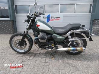 krockskadad bil motor Moto Guzzi Nevada 750 2016/5