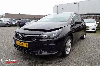 skadebil auto Opel Astra Sports 1.2 Business Elegance 131pk 2021/6